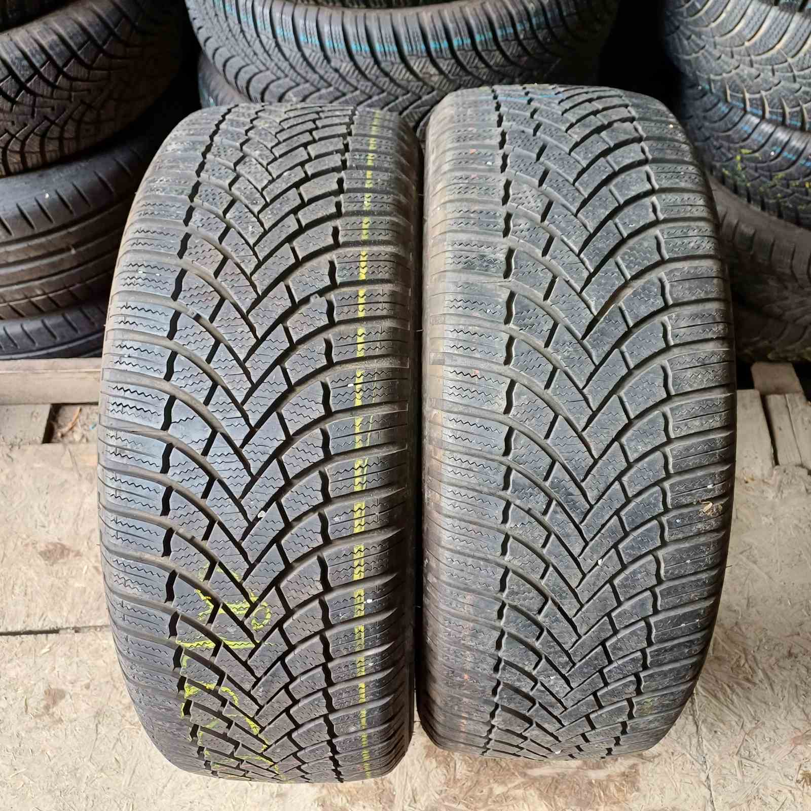 Bridgestone Blizzak LM005 225/55R18